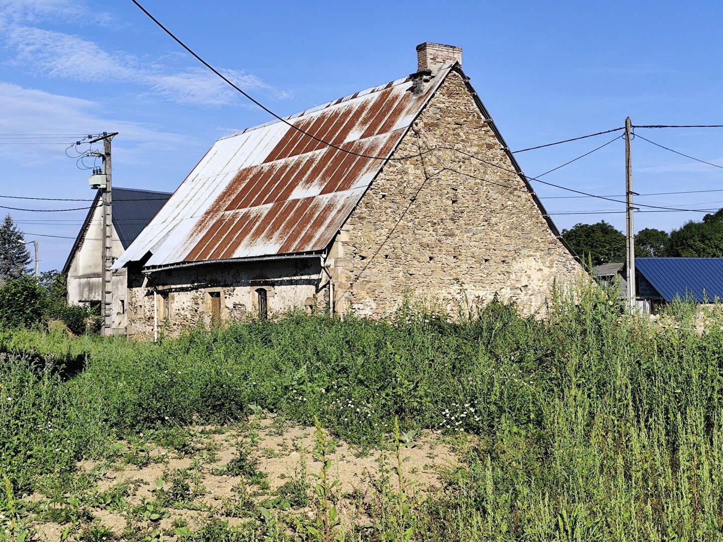 Maison 3 pièces 150 m² · à Messeix · 150 m² · 30 000 €