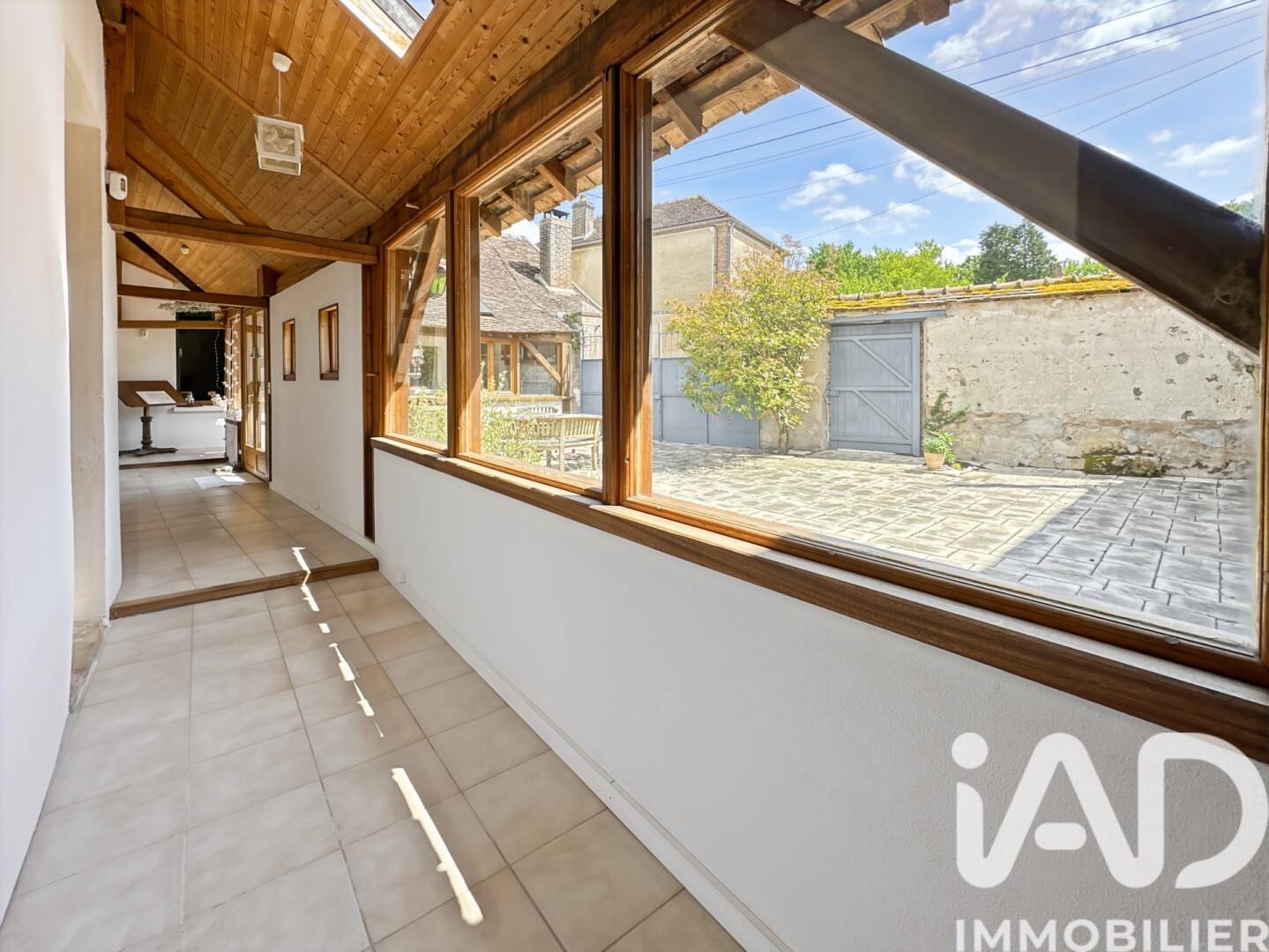 Maison 11 pièces 383 m² · à Sens · 382,6 m² · 499 000 €