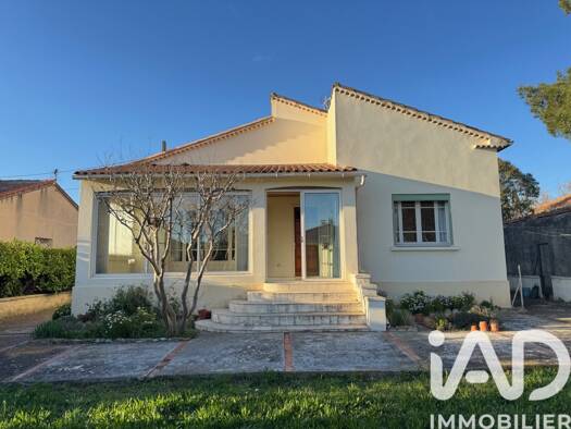 Maison de plain-pied à vendre 396 000 € 4 pièces 3 chambres 104 m² 520 m² de terrain Nord Pélissanne 13330