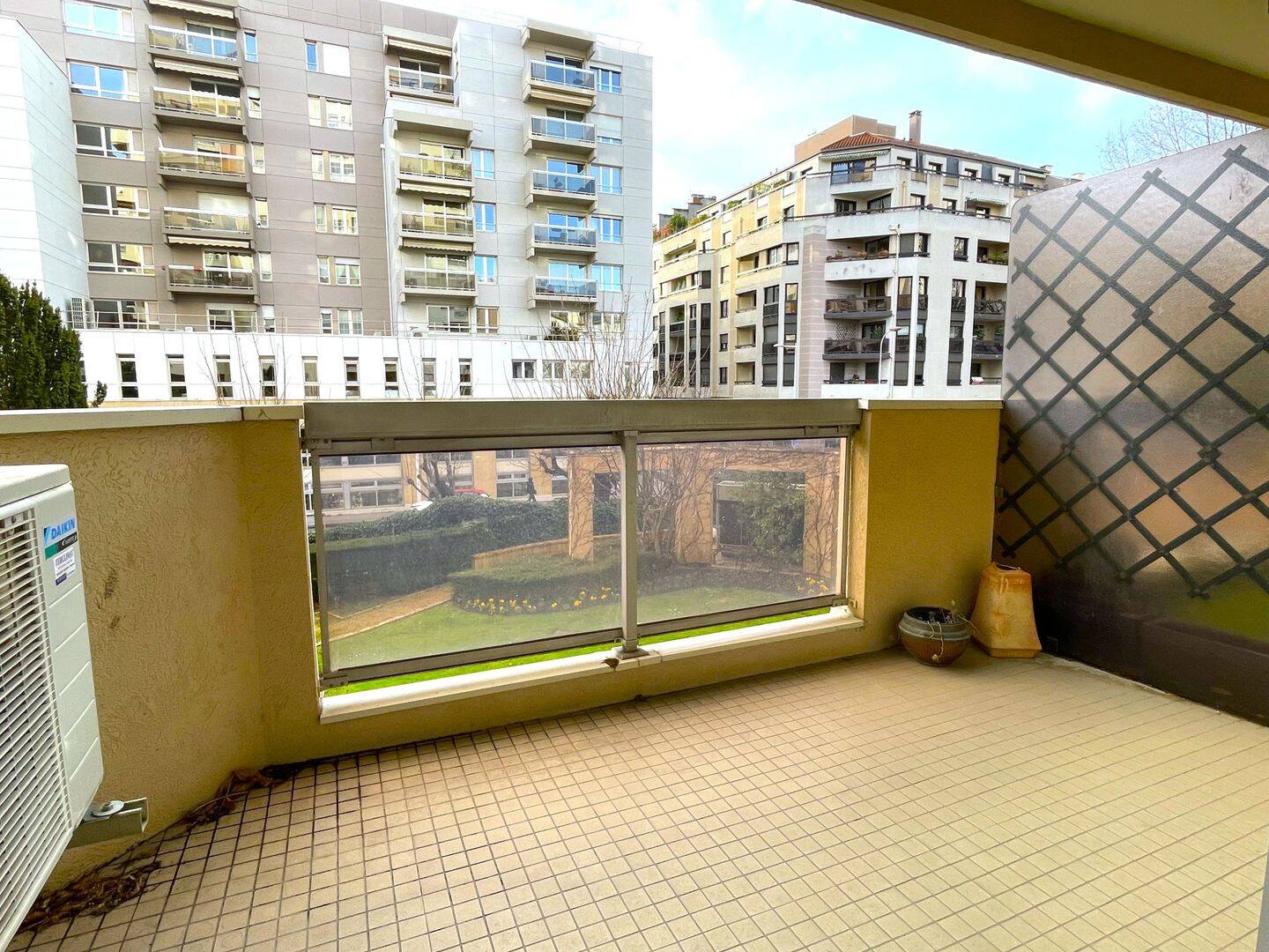Appartement 2 pièces 44 m² · à Lyon 6ème Arrondissement · 43,5 m² · 1 650 €