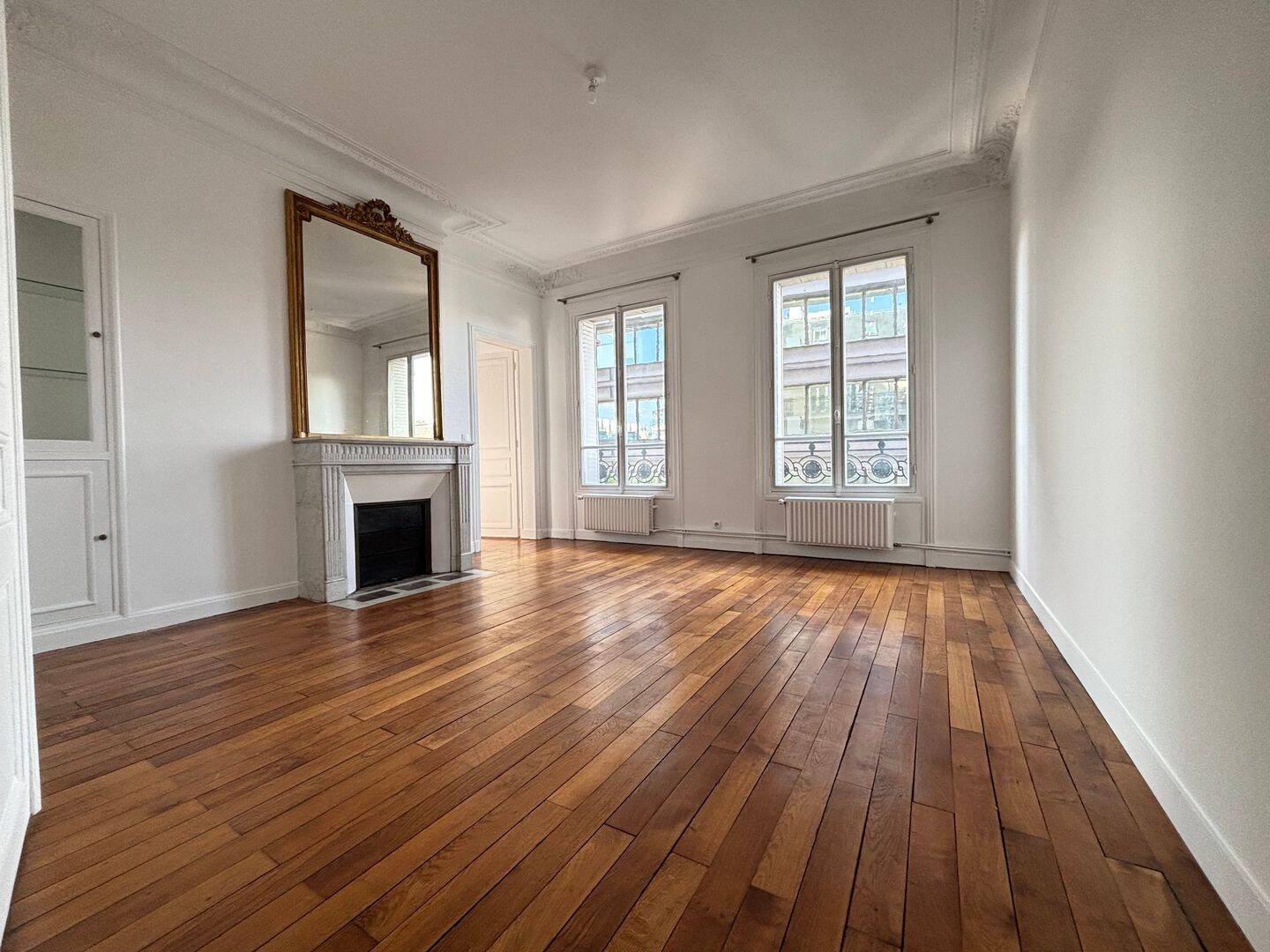 Appartement 4 pièces 113 m² · à Neuilly-sur-Seine · 112,8 m² · 3 490 €