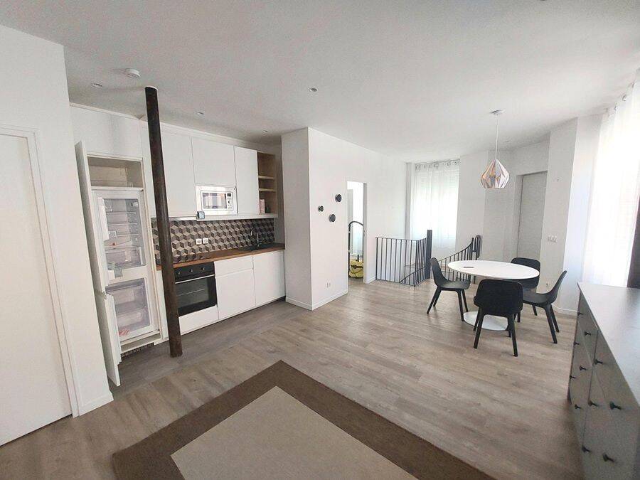 Appartement 3 pièces 59 m² · à Paris 17ème Arrondissement · 59 m² · 1 975 €