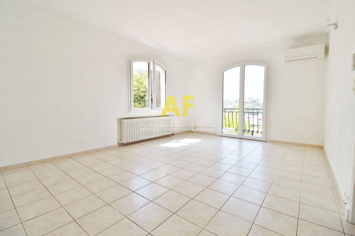 Appartement 3 pièces 76 m² · à Saint-Raphaël · 75,6 m² · 1 180 €/mois