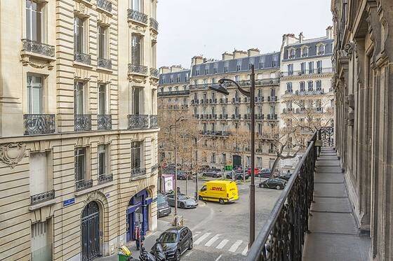 Appartement 5 pièces 161 m² · à Paris 17ème Arrondissement · 161 m² · 8 150 €/mois