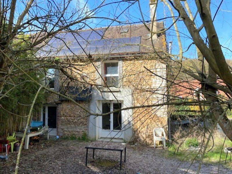 Maison 4 pièces 66 m² · à Cerisiers · 66 m² · 79 000 €