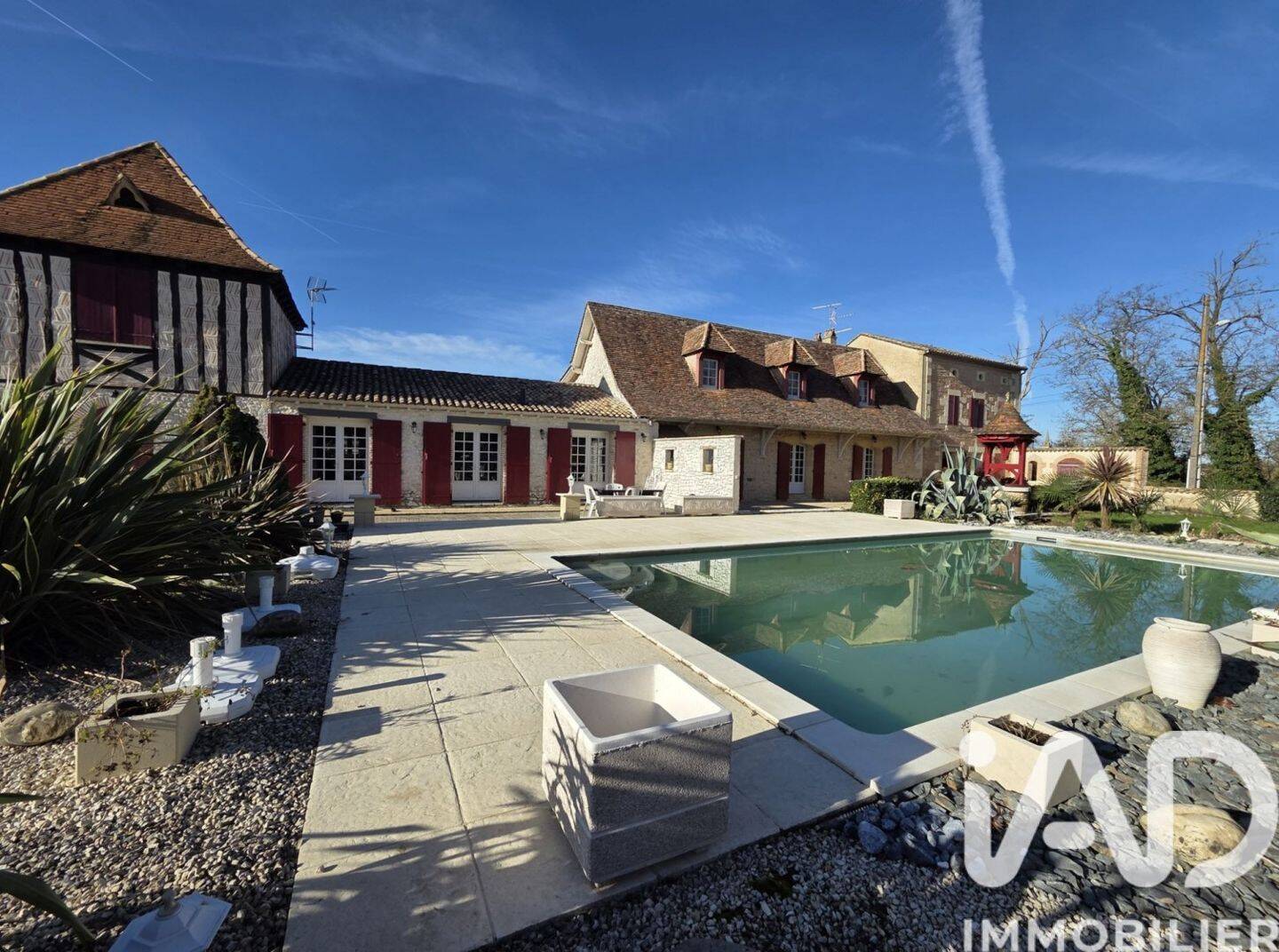 Maison 18 pièces 654 m² · à Gardonne · 654 m² · 1 350 000 €