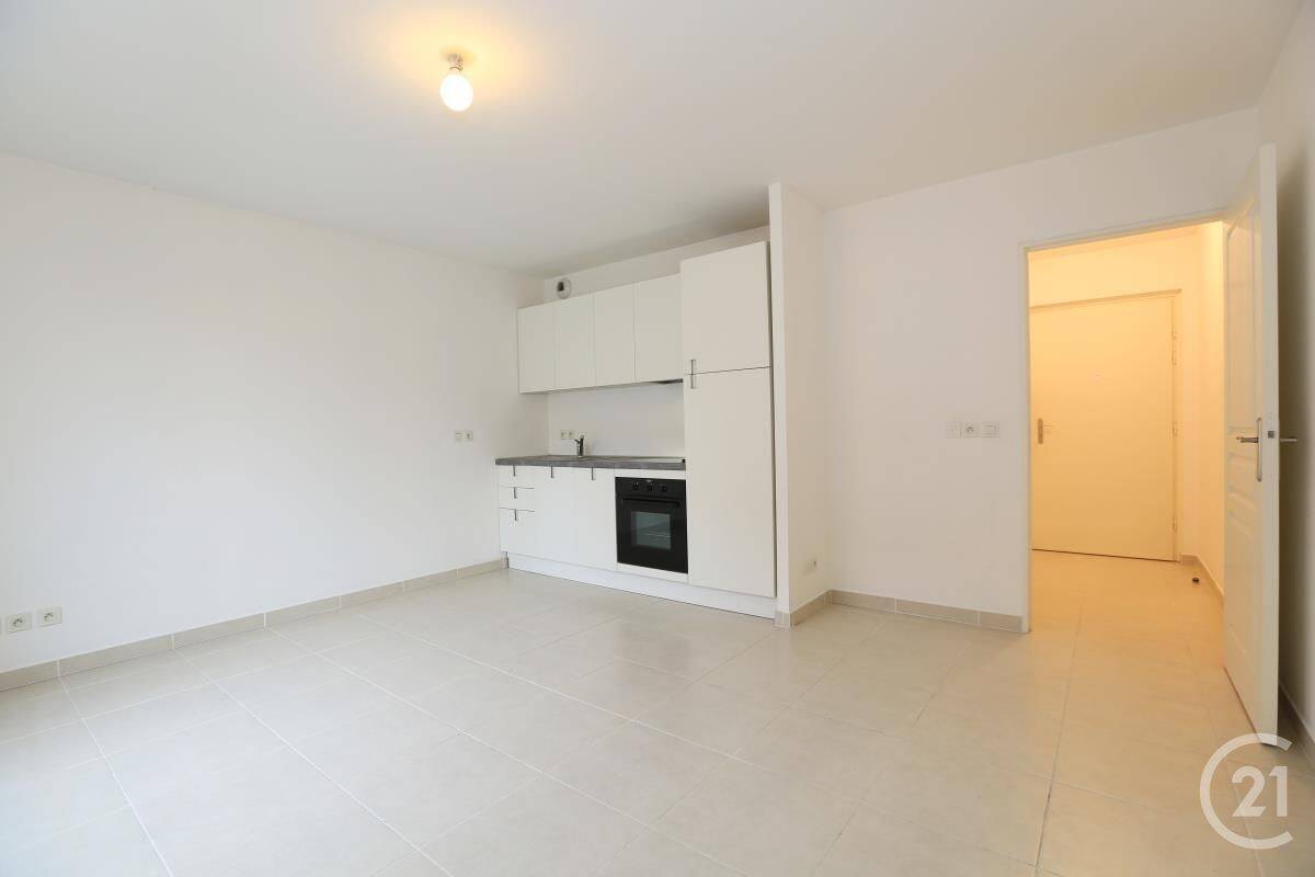 Appartement 1 pièce 29 m² · à Nice · 28,7 m² · 700 €