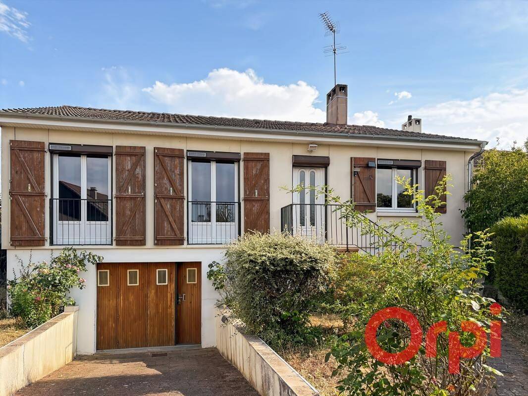 Maison 5 pièces 93 m² · à Trouy · 92,9 m² · 140 000 €