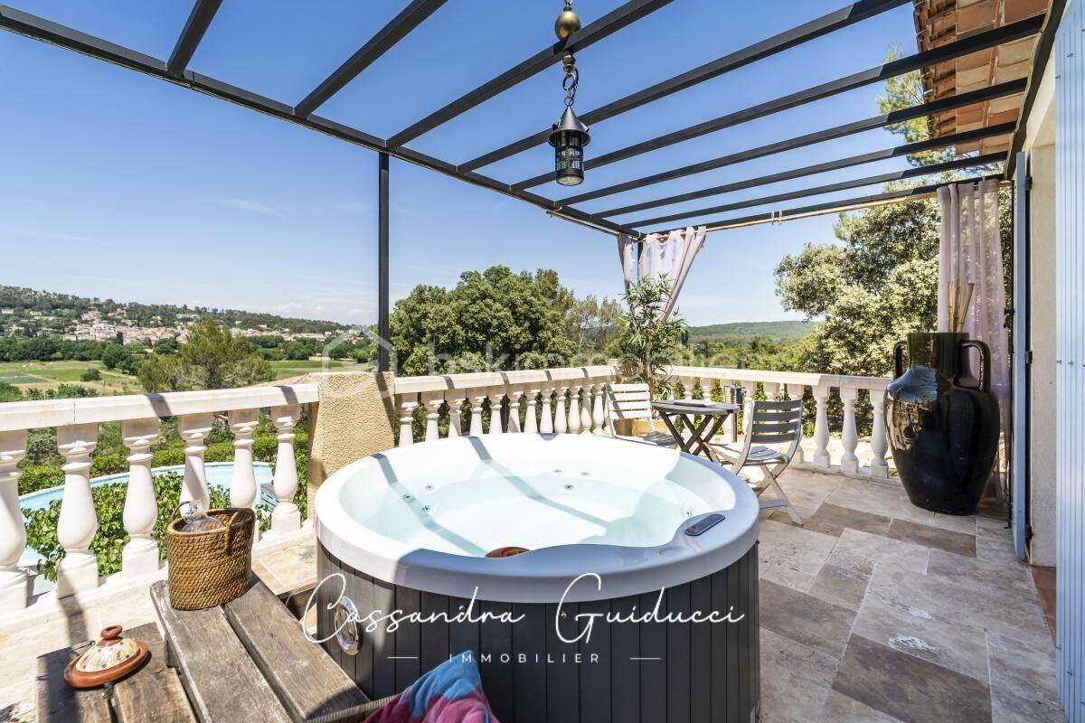 Maison 8 pièces 122 m² · à Camps-la-Source · 122 m² · 520 000 €
