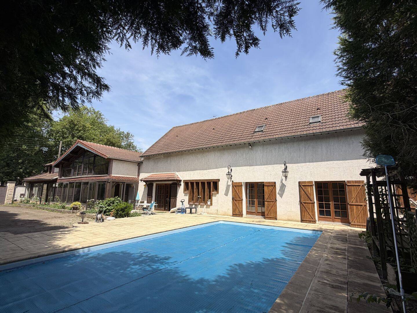 Maison 15 pièces 414 m² · à Sens · 414,3 m² · 492 000 €