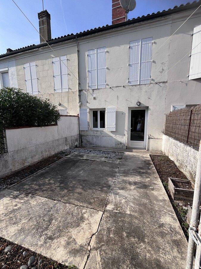 Maison 3 pièces 84 m² · à Saintes · 84 m² · 755 €/mois