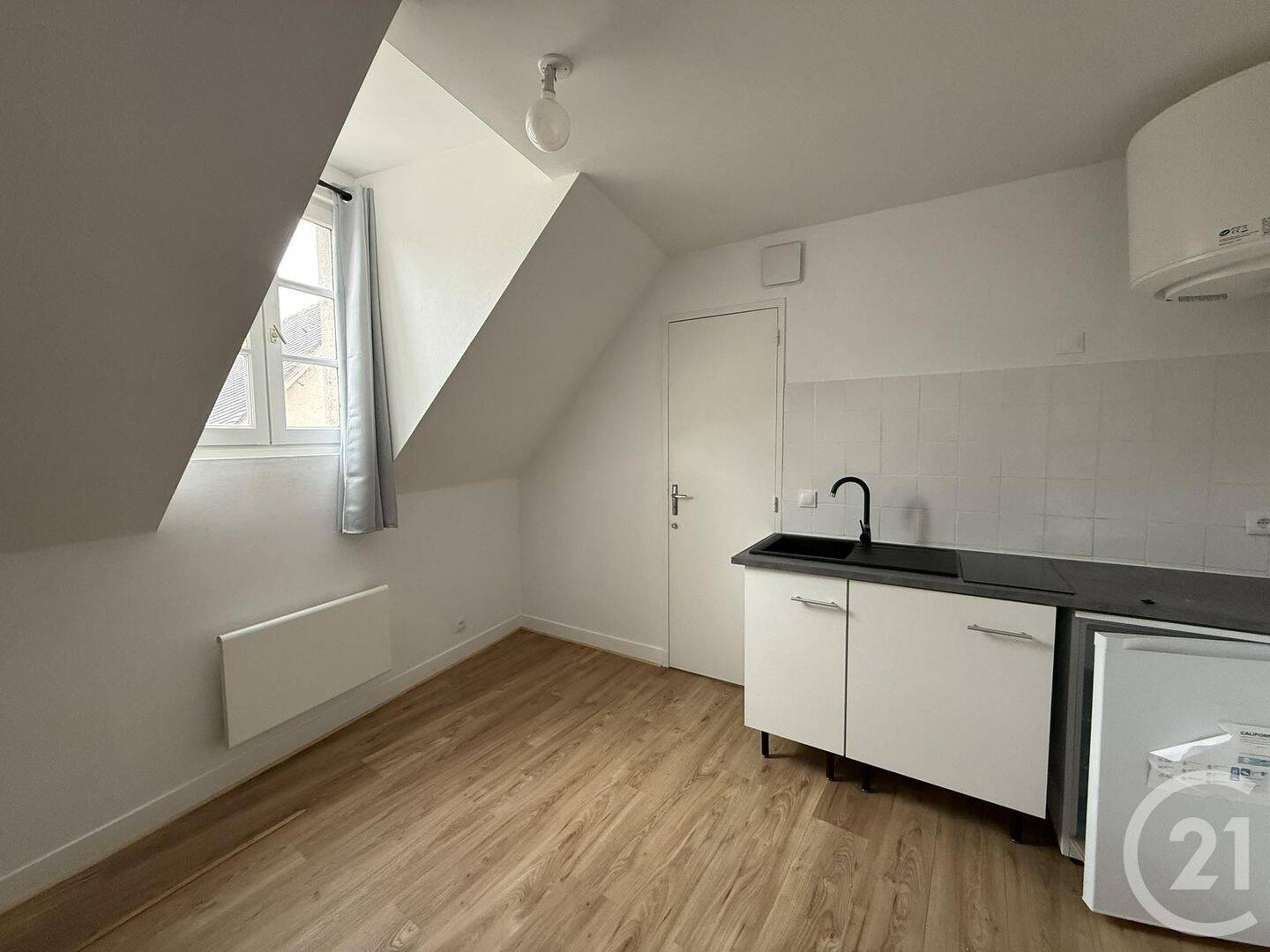 Appartement 1 pièce 11 m² · à Chartres · 11,1 m² · 300 €/mois