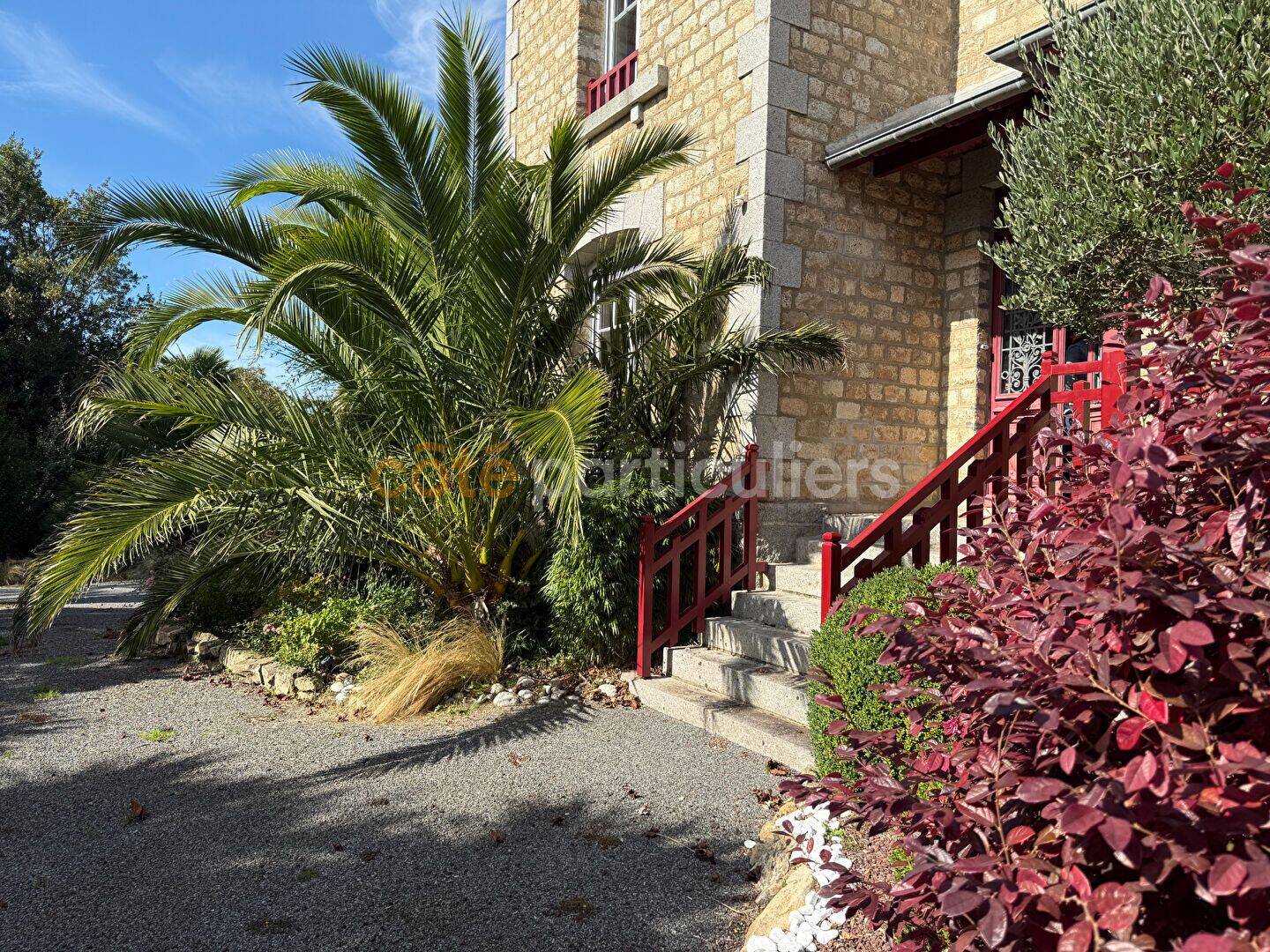 Maison 8 pièces 217 m² · à Dragey-Ronthon · 216,7 m² · 679 000 €