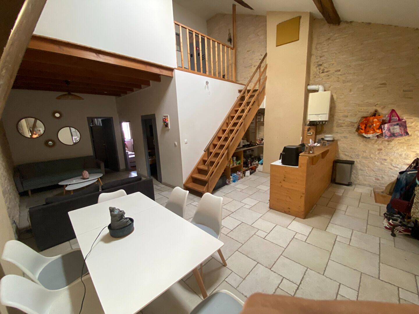 Appartement 8 pièces 207 m² · à Tournus · 207,4 m² · 159 000 €