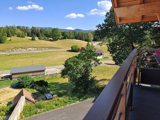 Appartement à vendre 389 000 € 3 pièces 77,3 m² 3 étages Lajoux 39310