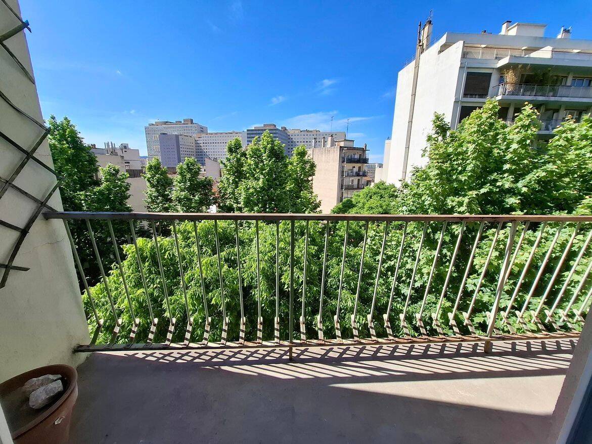 Appartement 2 pièces 60 m² · à Marseille 5ème Arrondissement · 59,7 m² · 720 €/mois