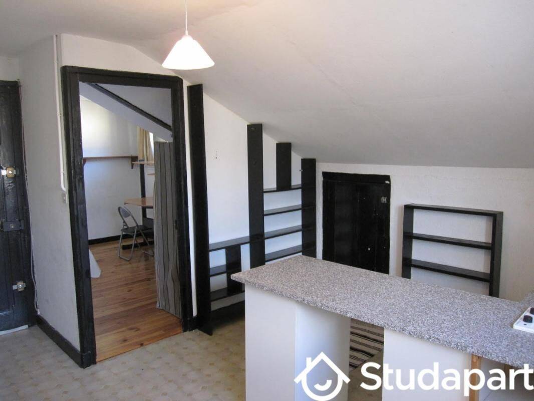 Appartement 2 pièces 30 m² · à Saint-Étienne · 30 m² · 385 €/mois