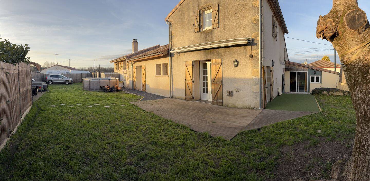 Maison 6 pièces 159 m² · à Toulenne · 159 m² · 265 000 €