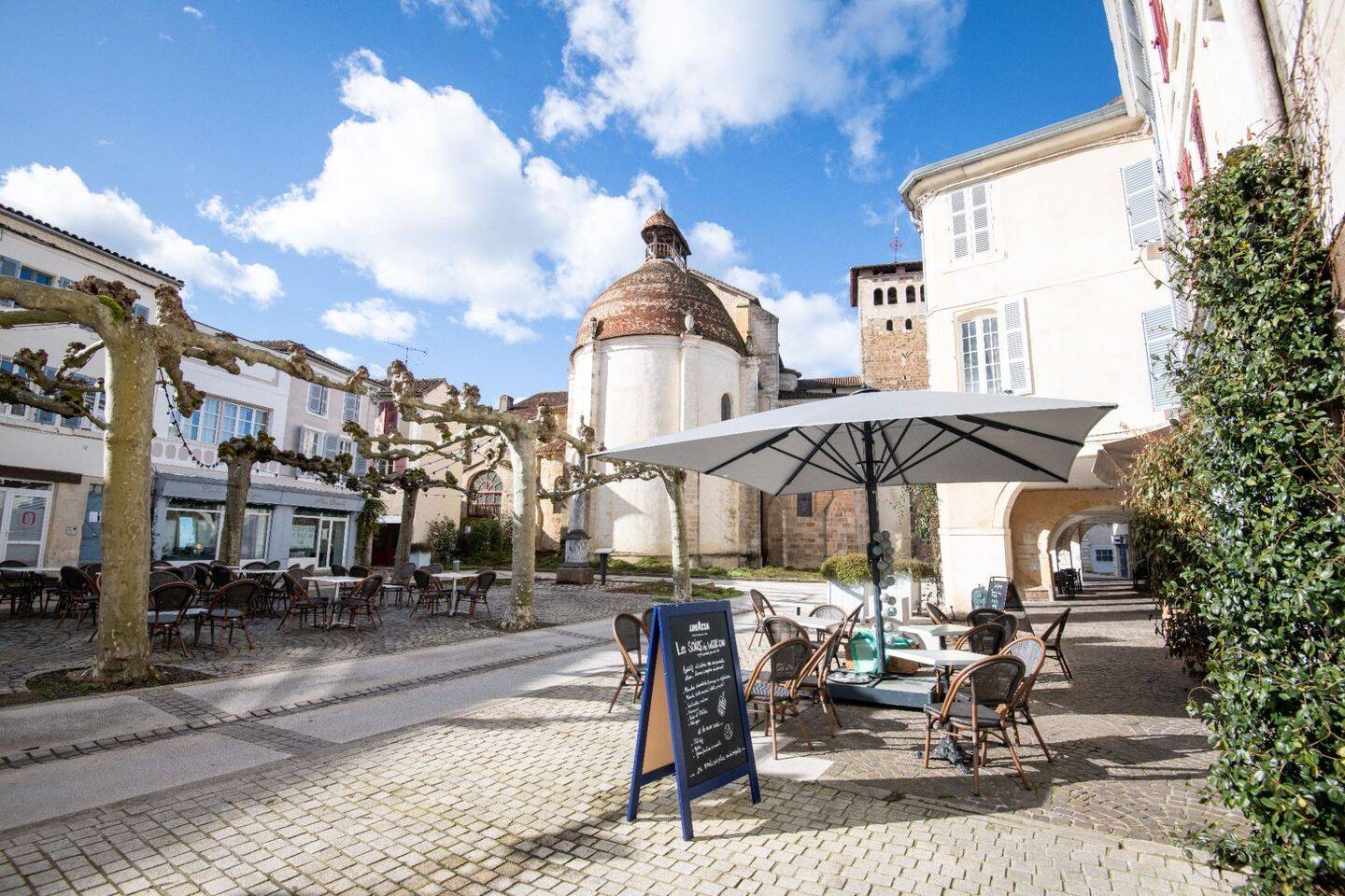 Maison 7 pièces 300 m² · à Saint-Sever · 300 m² · 290 000 €