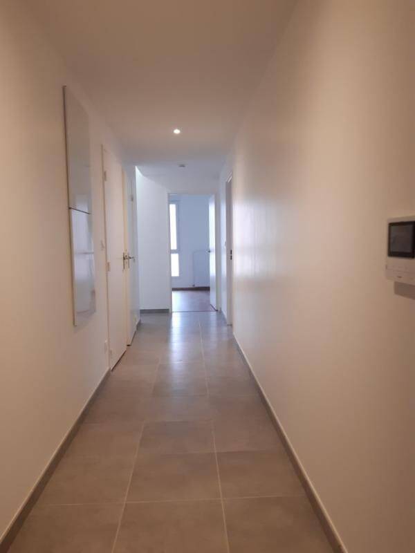 Appartement 3 pièces 60 m² · à Décines-Charpieu · 60 m² · 1 014 €/mois