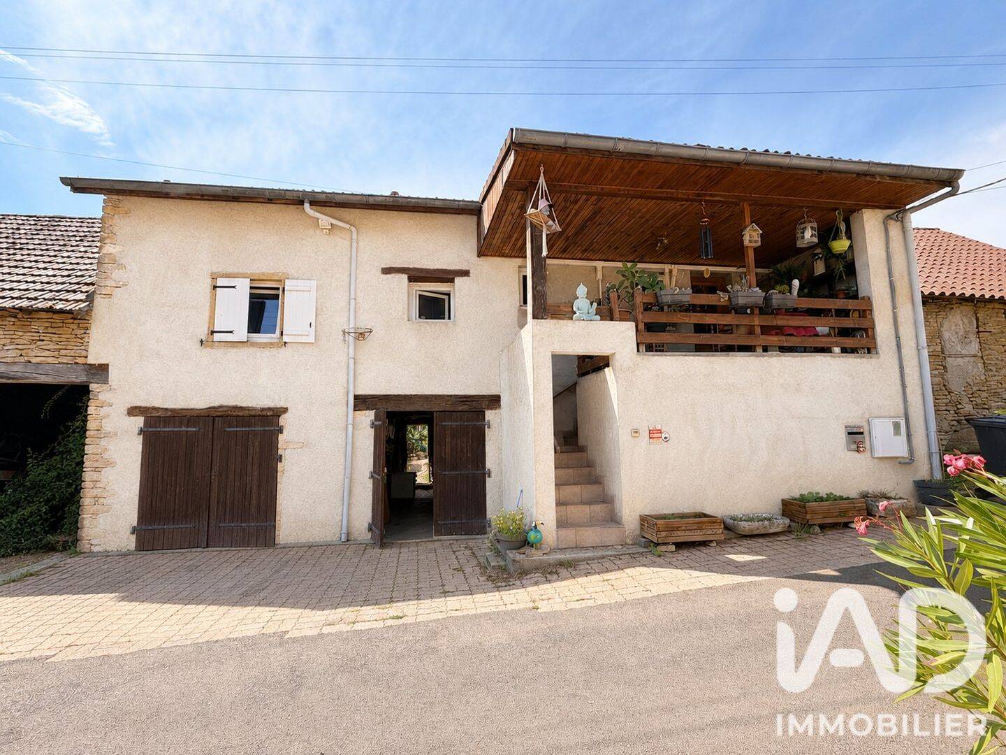 Maison 5 pièces 92 m² · à La Vineuse sur Fregande · 92 m² · 180 000 €