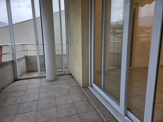 Appartement à vendre 325 500 € 4 pièces 3 chambres 82 m² Étage 2/2 L'Enclos Solliès-Pont 83210