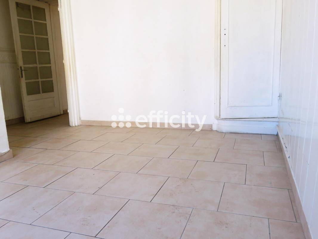 Maison 5 pièces 80 m² · à Râches · 80 m² · 82 000 €