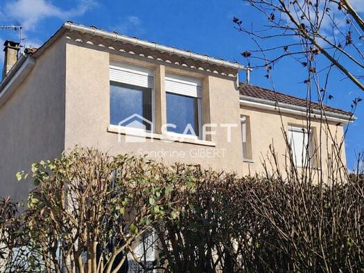 Maison à vendre 215 000 € 6 pièces 4 chambres 120 m² 311 m² de terrain Charles de Gaulle Cahors 46000