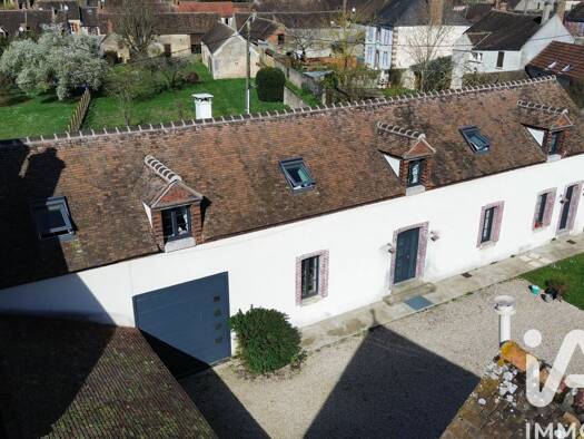 Maison à vendre 292 000 € 8 pièces 3 chambres 178 m² 400 m² de terrain Bransles 77620