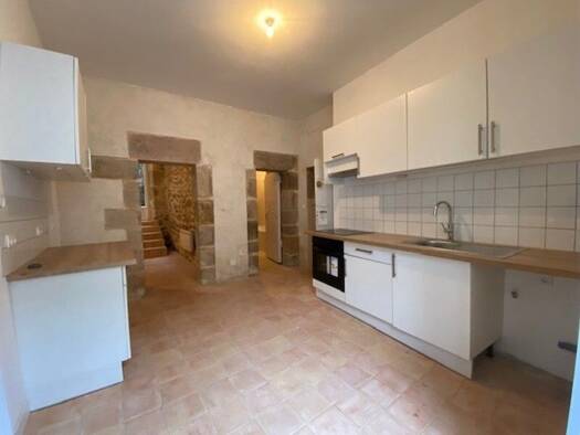 Immeuble à vendre 119 460 € 126 m² Chabanais 16150