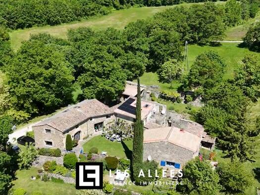 Mas à vendre 699 000 € 7 pièces 5 chambres 290 m² 7 593 m² de terrain Roynac 26450