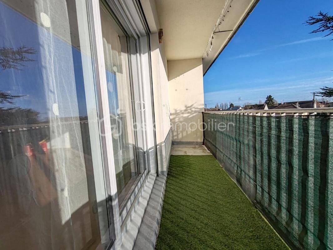 Appartement 2 pièces 65 m² · à Artenay · 65 m² · 99 000 €