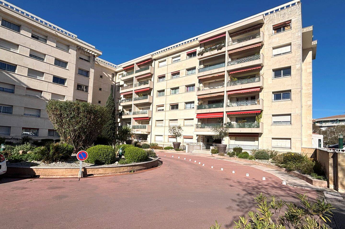 Appartement 3 pièces 92 m² · à Marseille 8ème Arrondissement · 92 m² · 399 000 €