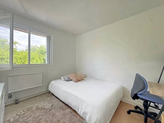 Appartement à louer 740 € 4 pièces 3 chambres 77 m² 3ème étage Grand Mare Rouen 76000