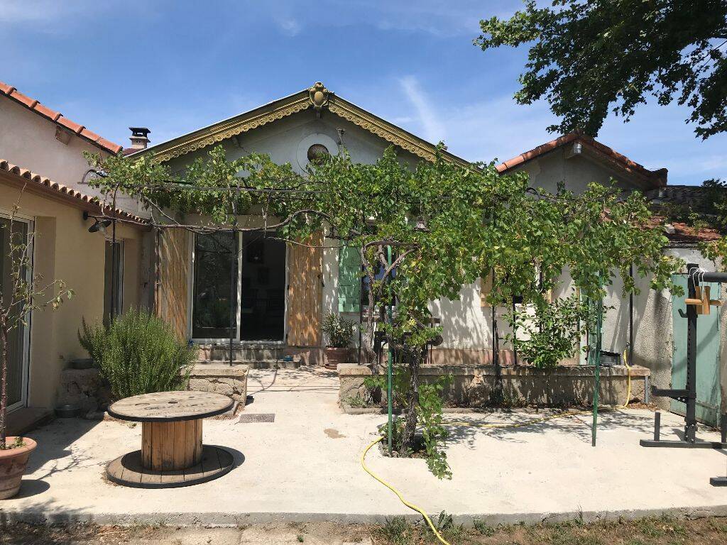 Maison 3 pièces 77 m² · à Salon-de-Provence · 77,1 m² · 1 170 €/mois