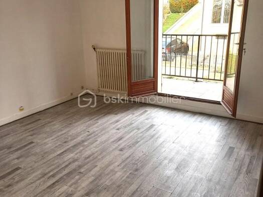 Appartement à vendre 104 500 € 2 pièces 1 chambre 36 m² Étage 3/3 La Ferté-Alais 91590