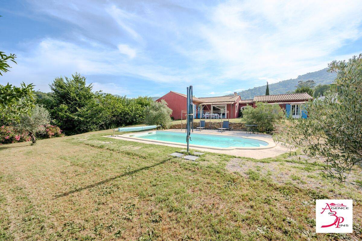 Maison 6 pièces 146 m² · à Collobrières · 146 m² · 640 000 €
