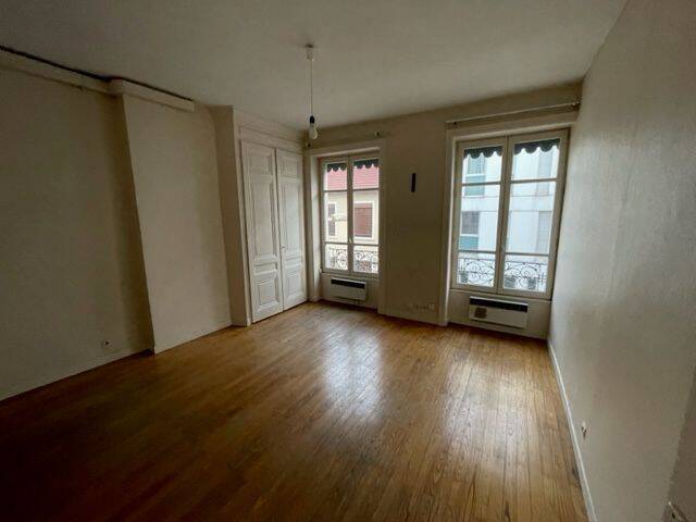 Appartement 1 pièce 38 m² · à Lyon 3ème Arrondissement · 38 m² · 735 €/mois