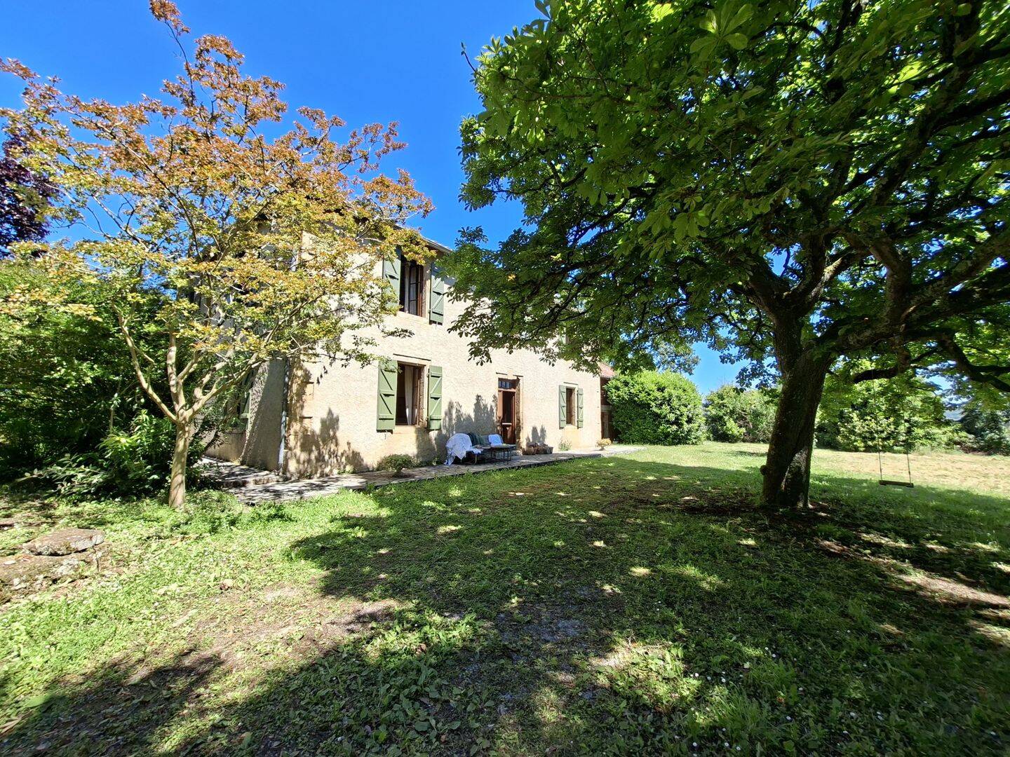 Maison 7 pièces 217 m² · à Mirande · 217 m² · 299 000 €