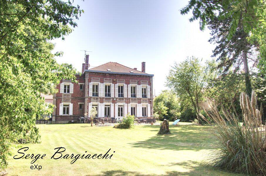 Maison 11 pièces 270 m² · à Fouquières-lès-Lens · 270 m² · 539 500 €