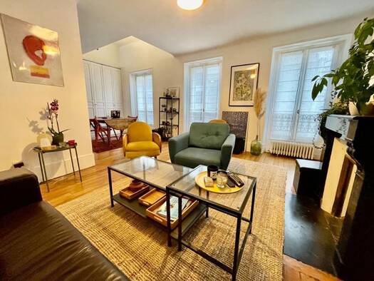 Duplex à louer 1 990 € 2 pièces 2 chambres 62 m² Étage 4/4 Bibliothèque Municipale Montrouge 92120