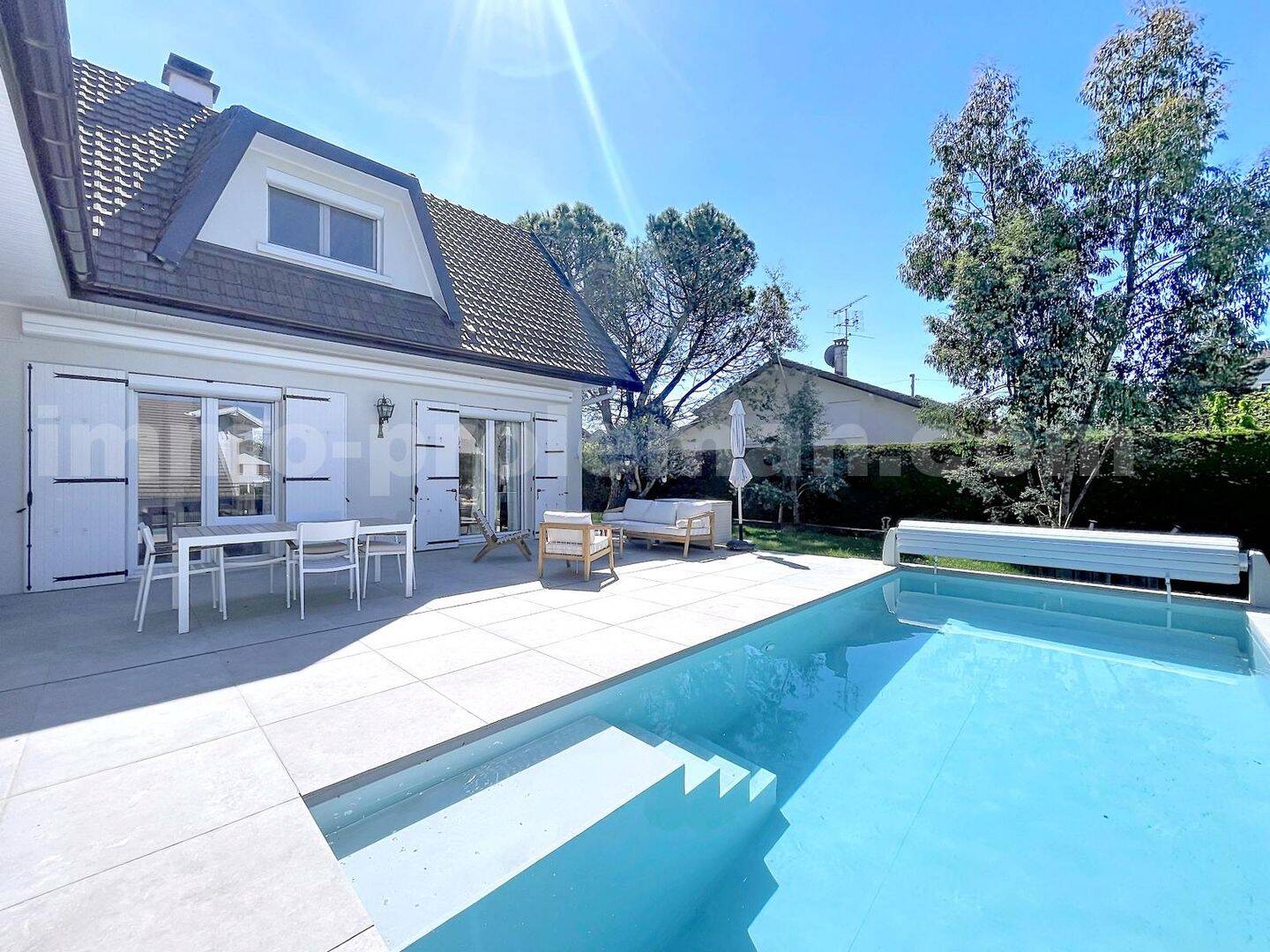 Maison 6 pièces 203 m² · à Annemasse · 203,4 m² · 875 000 €