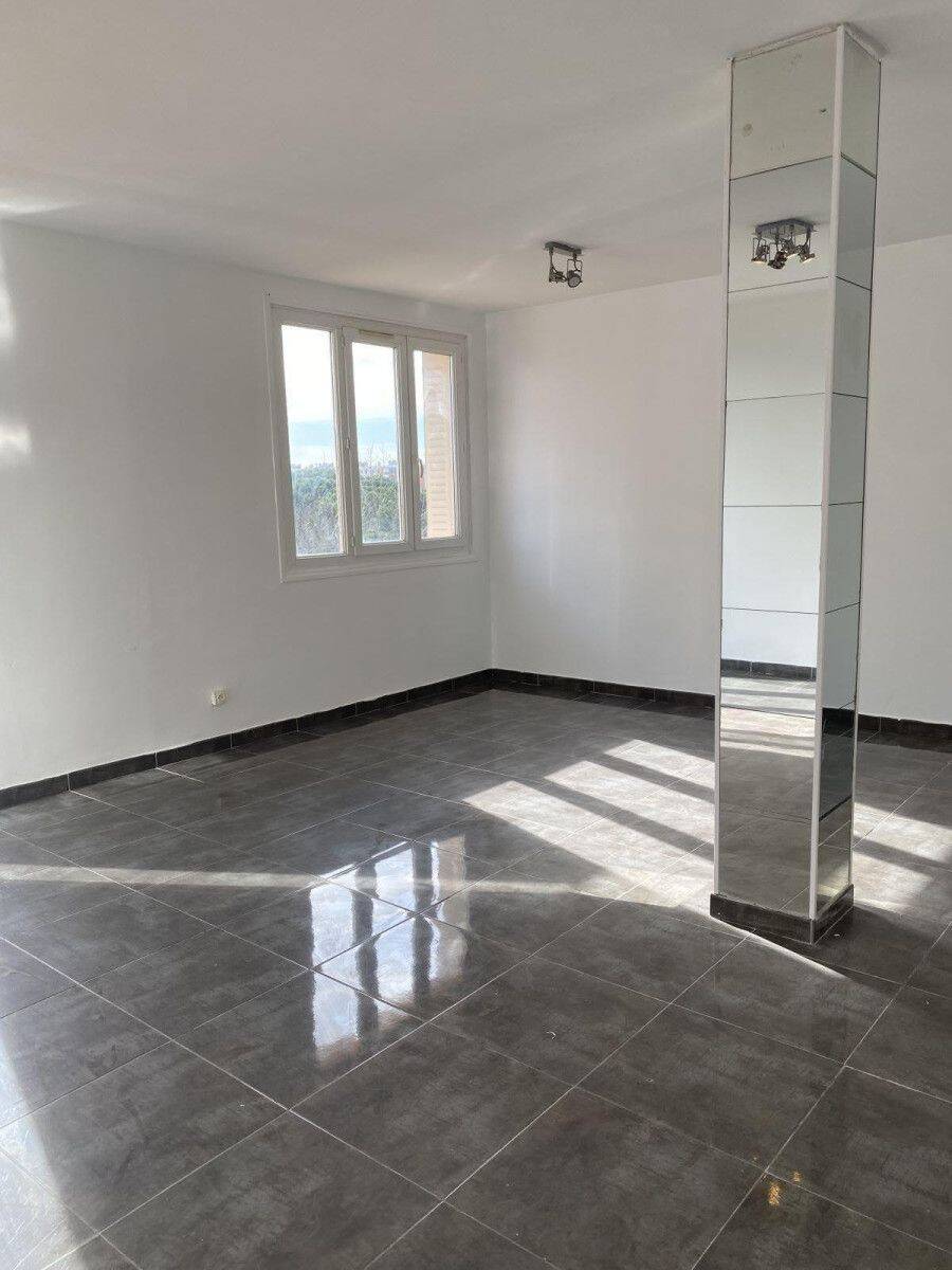 Appartement 4 pièces 91 m² · à Villeurbanne · 91 m² · 1 250 €