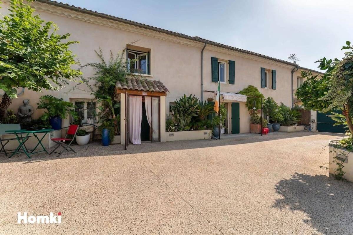 Maison 6 pièces 163 m² · à Redessan · 163 m² · 389 000 €