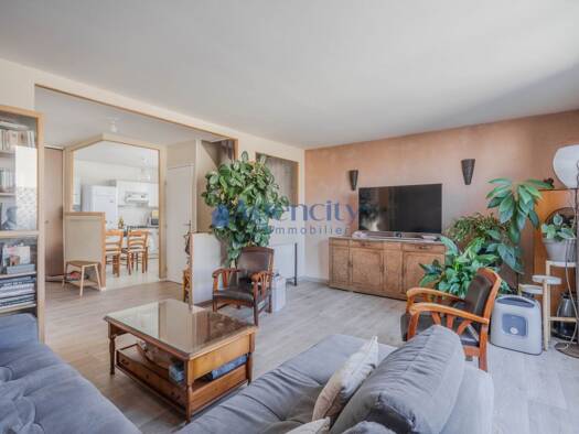 Appartement à vendre 287 000 € 4 pièces 3 chambres 82,7 m² Étage 3/3 Mandinet Sud Lognes 77185