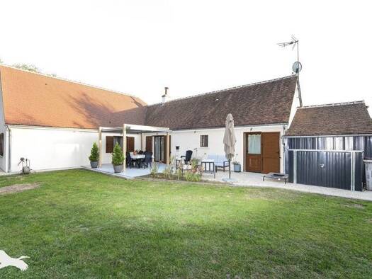 Maison de plain-pied à vendre 236 700 € 6 pièces 4 chambres 142 m² 1 074 m² de terrain Mur-de-Sologne 41230