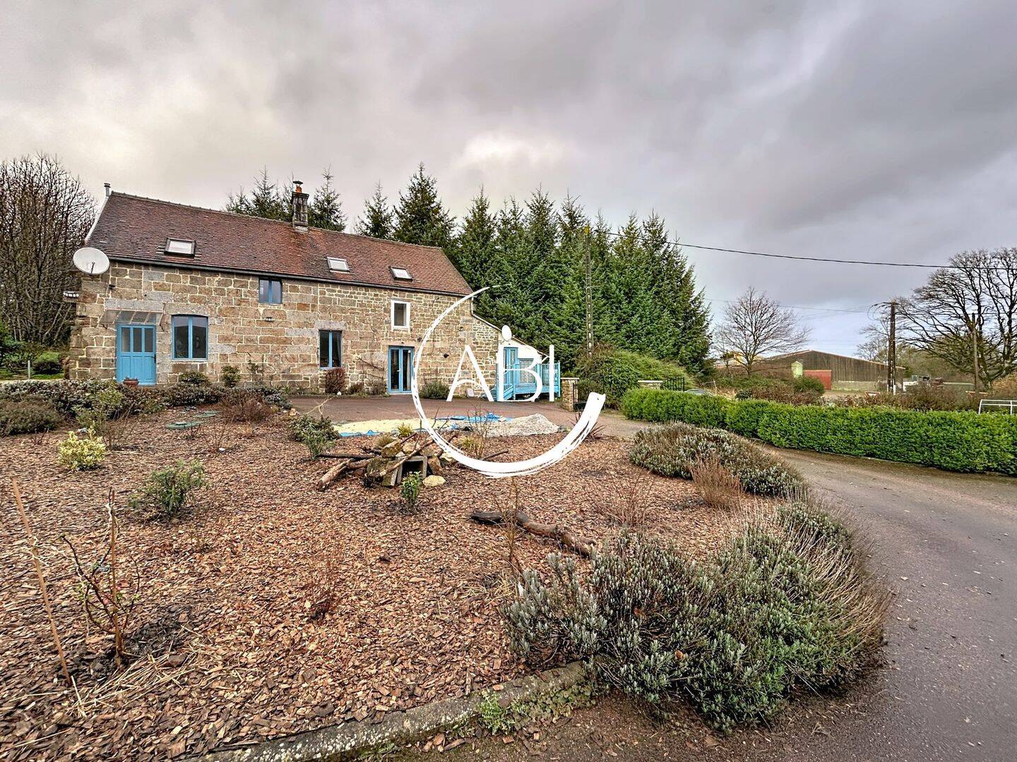 Maison 5 pièces 134 m² · à Saint-Martin-l'Aiguillon · 133,7 m² · 221 000 €