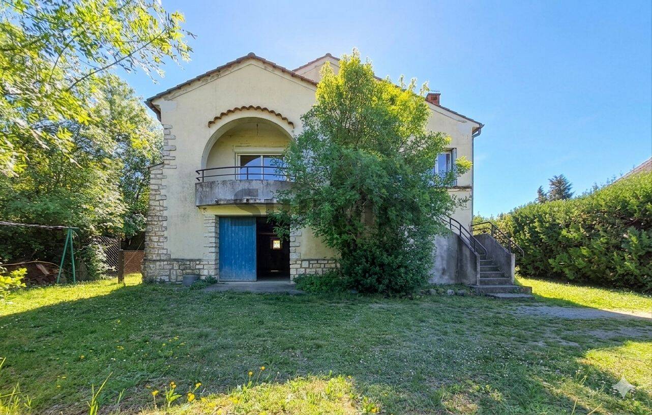 Maison 4 pièces 73 m² · à Saint-Julien-les-Rosiers · 72,8 m² · 175 000 €