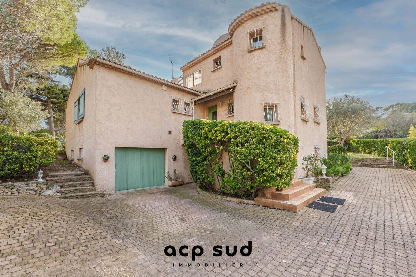 Maison 6 pièces 250 m² · à Marseille 9ème Arrondissement · 250 m² · 725 000 €