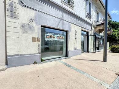 Local commercial à louer 900 € 140 m² de surface de vente La Confina Mezzavia 20167